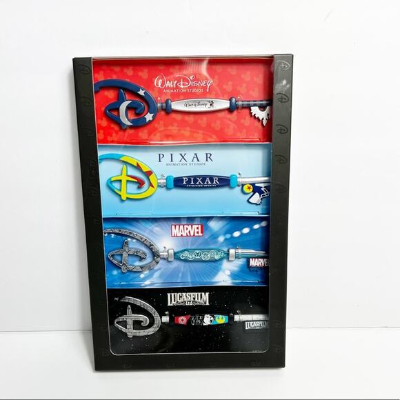WALT DISNEY STARTER KEY COLLECTION BRAND NEW IN BOX COLLECTIBLES PIXAR MARVEL - Picture 2 of 5